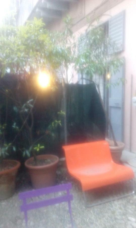 Central Apartment With Garden Milão Exterior foto